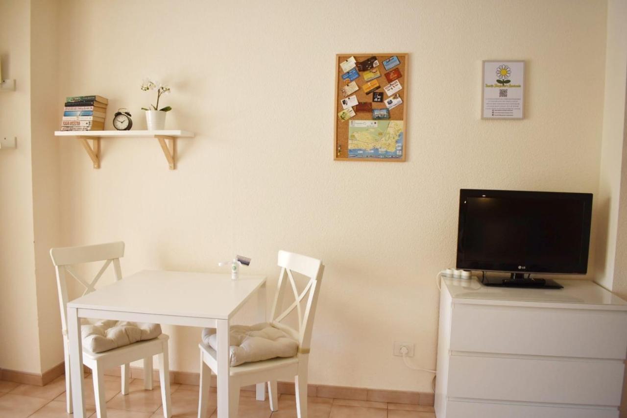 Castle Margherita'S Apartments Los Cristianos  Ngoại thất bức ảnh