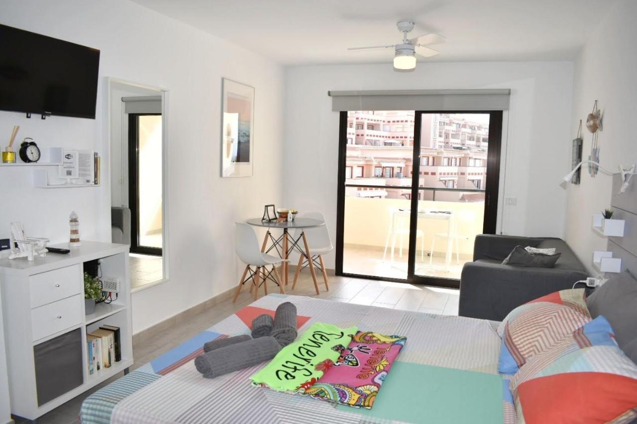 Castle Margherita'S Apartments Los Cristianos  Ngoại thất bức ảnh