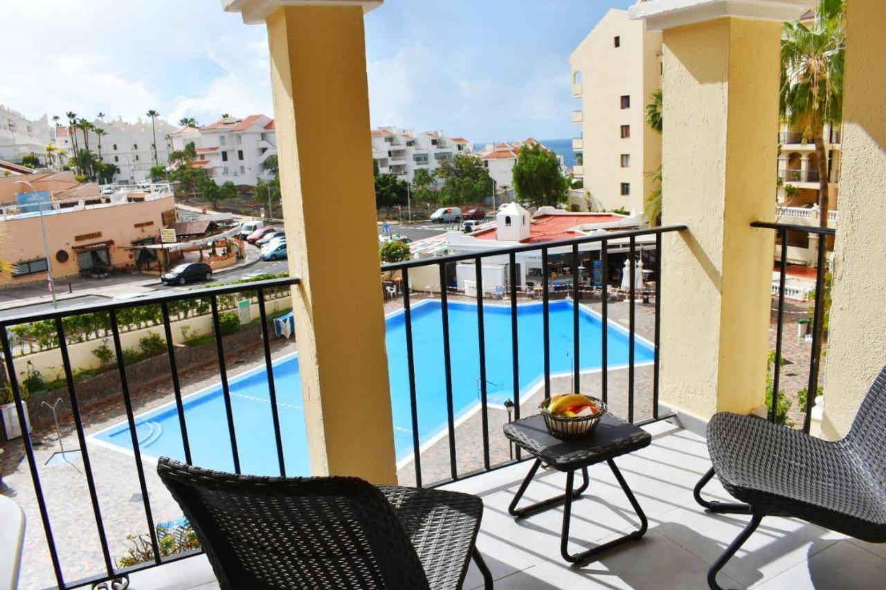 Castle Margherita'S Apartments Los Cristianos  Ngoại thất bức ảnh