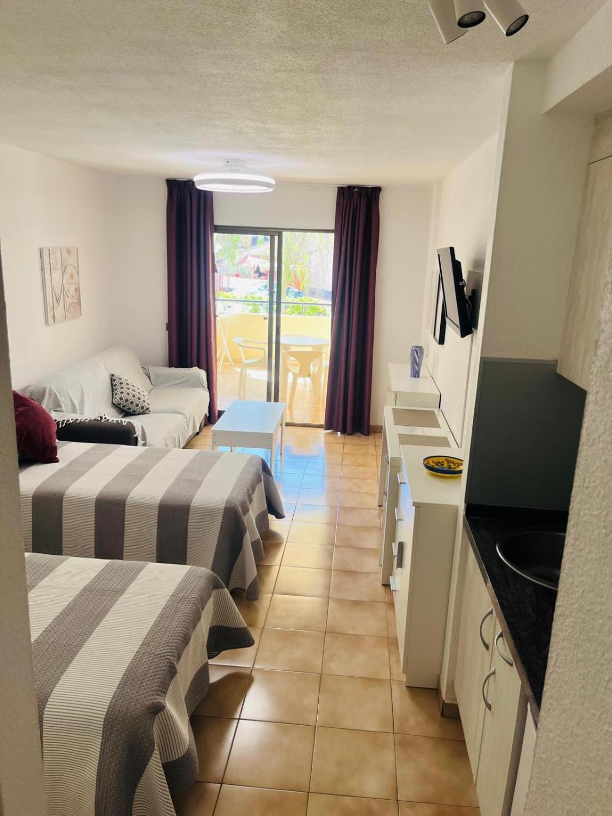 Castle Margherita'S Apartments Los Cristianos  Ngoại thất bức ảnh